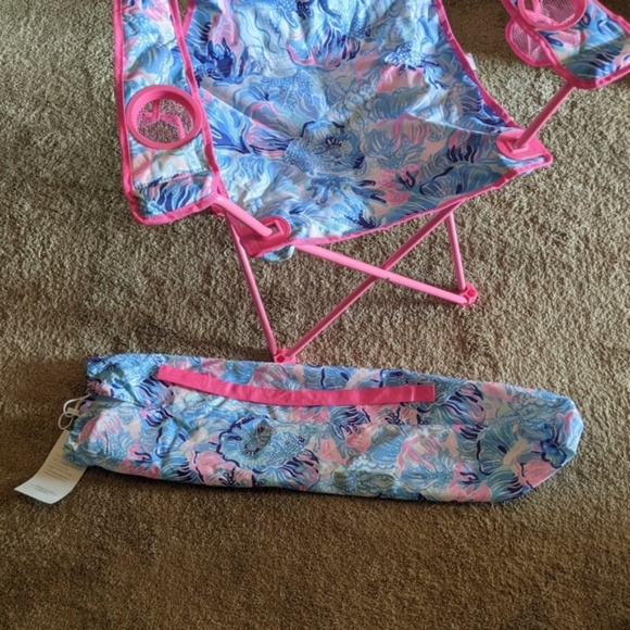 NEW Lilly Pulitzer Folding Beach Chair - Picture 4 of 7